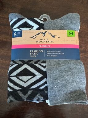 Blue Mountain Women's Crew Socks - Gray & Black Geo Pattern (6 Pack)